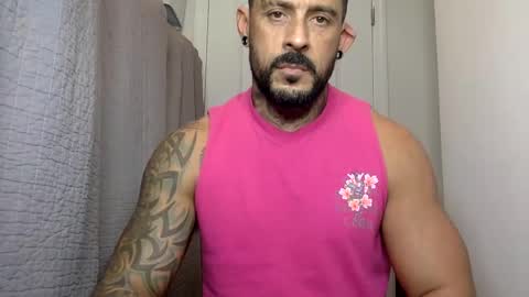 Snapshot of fabianelgalan chatting on 02.01.25 Fabianelgalan online show from 02.01.25