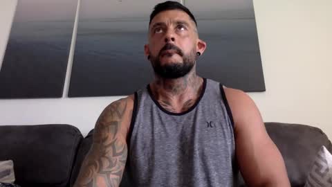 Snapshot of fabianelgalan chatting on 02.13.25 Fabianelgalan online show from 02.13.25