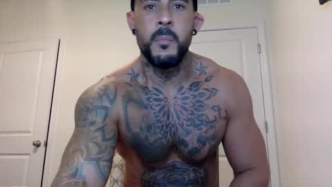 Snapshot of fabianelgalan chatting on 02.27.25 Fabianelgalan online show from 02.27.25