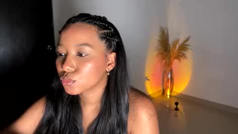 Thianna online show from 01.09.26