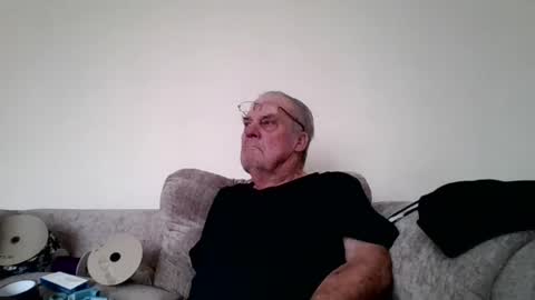 Snapshot of fabric21 chatting on 01.26.25 the masturbator online show from 01.26.25