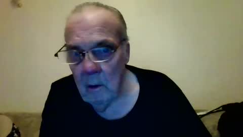 Snapshot of fabric21 chatting on 01.27.25 the masturbator online show from 01.27.25