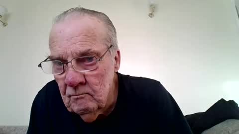 Snapshot of fabric21 chatting on 01.29.25 the masturbator online show from 01.29.25