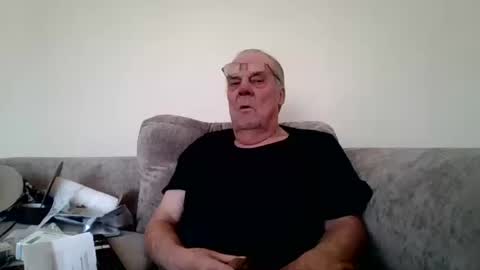 Snapshot of fabric21 chatting on 01.30.25 the masturbator online show from 01.30.25