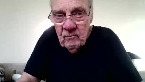 Snapshot of fabric21 chatting on 02.02.25 the masturbator online show from 02.02.25