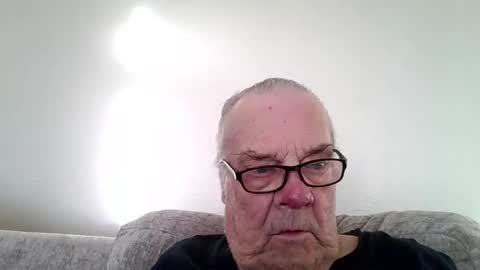 Snapshot of fabric21 chatting on 02.06.25 the masturbator online show from 02.06.25