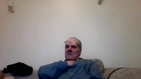 Snapshot of fabric21 chatting on 02.13.25 the masturbator online show from 02.13.25