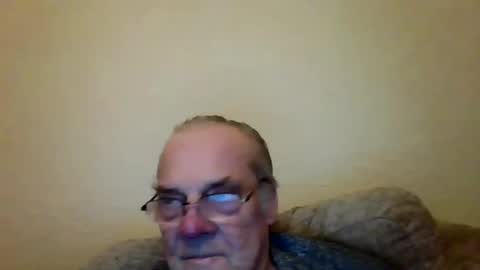 Snapshot of fabric21 chatting on 02.13.25 the masturbator online show from 02.13.25