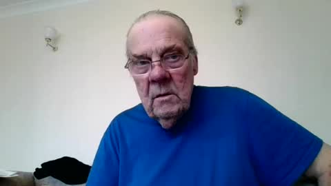 Snapshot of fabric21 chatting on 02.15.25 the masturbator online show from 02.15.25