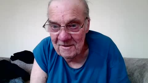 Snapshot of fabric21 chatting on 02.17.25 the masturbator online show from 02.17.25