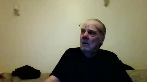 Snapshot of fabric21 chatting on 02.24.25 the masturbator online show from 02.24.25