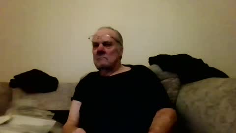 Snapshot of fabric21 chatting on 02.24.25 the masturbator online show from 02.24.25