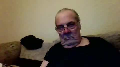 Snapshot of fabric21 chatting on 03.02.25 the masturbator online show from 03.02.25