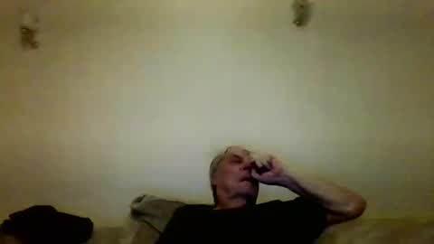 Snapshot of fabric21 chatting on 03.04.25 the masturbator online show from 03.04.25