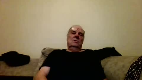 Snapshot of fabric21 chatting on 03.04.25 the masturbator online show from 03.04.25