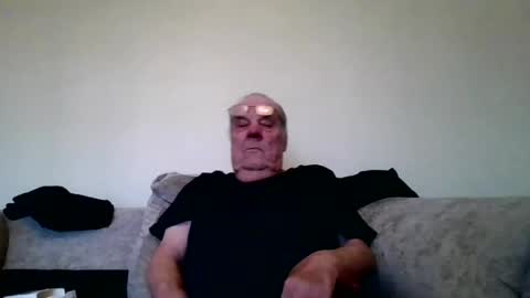 Snapshot of fabric21 chatting on 03.05.25 the masturbator online show from 03.05.25