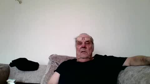 Snapshot of fabric21 chatting on 03.07.25 the masturbator online show from 03.07.25