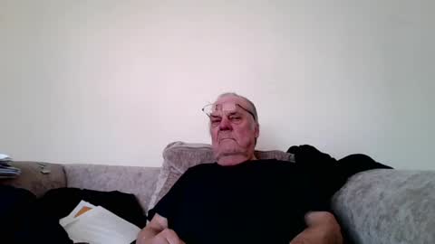 Snapshot of fabric21 chatting on 03.09.25 the masturbator online show from 03.09.25