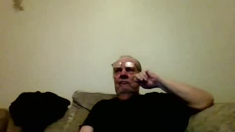 Snapshot of fabric21 chatting on 03.09.25 the masturbator online show from 03.09.25