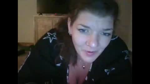 Snapshot of faidramae chatting on 02.12.25 faidra mae online show from 02.12.25