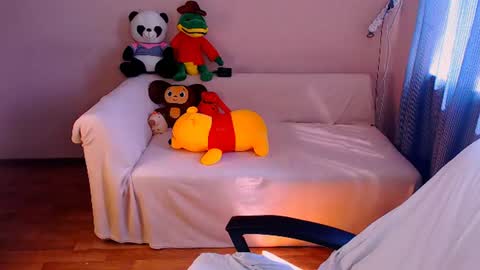 Elli  online show from 07.08.26