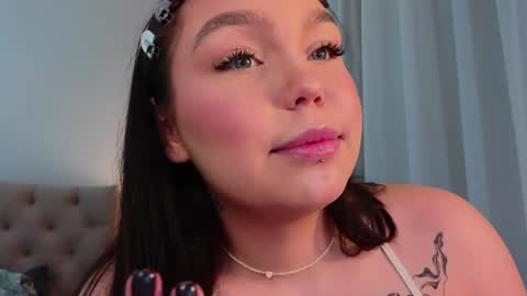 Snapshot of fairy_mairy chatting on 12.07.24 Mairy online show from 12.07.24