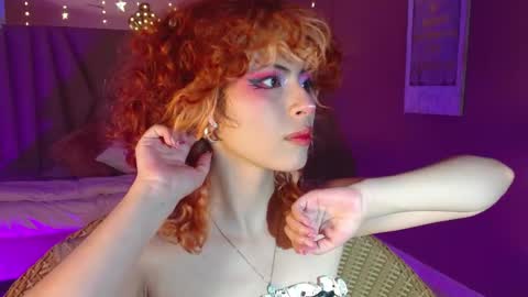 Snapshot of fairy_sweet_ chatting on 05.26.26 FAIRY online show from 05.26.26