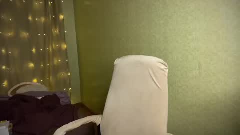 Ilona online show from 01.10.25