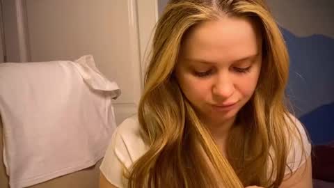 Ilona online show from 10.24.25