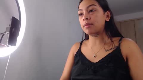 Snapshot of fairylatin chatting on 03.02.25 fairylatin online show from 03.02.25