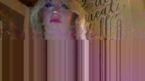 Snapshot of fairytaleblondie chatting on 05.25.26 fairytaleblondie online show from 05.25.26