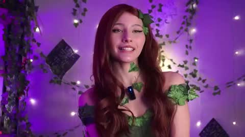 Snapshot of falinecrosthwaite chatting on 09.24.25 Kaori online show from 09.24.25