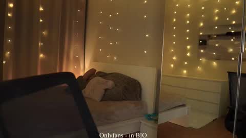 Snapshot of falinecrosthwaite chatting on 12.03.25 Kaori online show from 12.03.25