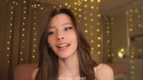 Snapshot of falinecrosthwaite chatting on 01.14.26 Kaori online show from 01.14.26