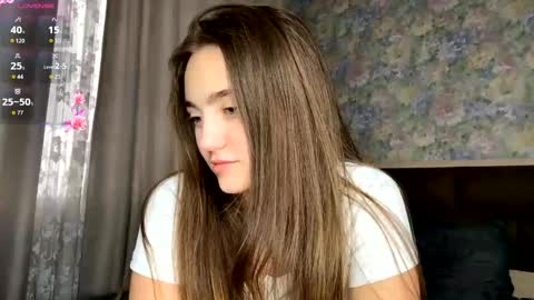 Snapshot of falineellson chatting on 04.28.26 Erika online show from 04.28.26