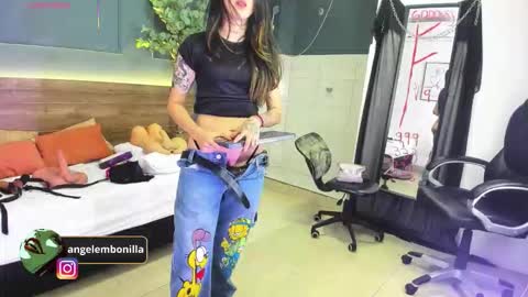 Snapshot of fallen_angel999777 chatting on 02.07.26 Megan 630 1330 -5 online show from 02.07.26