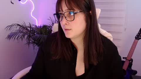 Snapshot of fallenag__ chatting on 06.18.26 OF fallenag 1 online show from 06.18.26