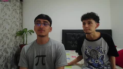 FallGays online show from 09.17.25