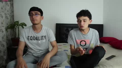 FallGays online show from 09.26.25