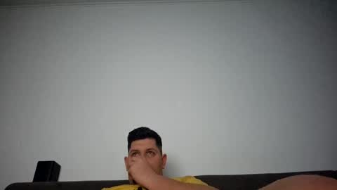 Snapshot of famousboy1 chatting on 03.04.25 YoungChris online show from 03.04.25