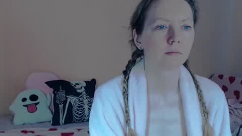 Snapshot of fanatka chatting on 03.03.26 BUNNYGal online show from 03.03.26