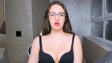 Snapshot of fancy_bunny chatting on 02.04.25 fancy bunny online show from 02.04.25