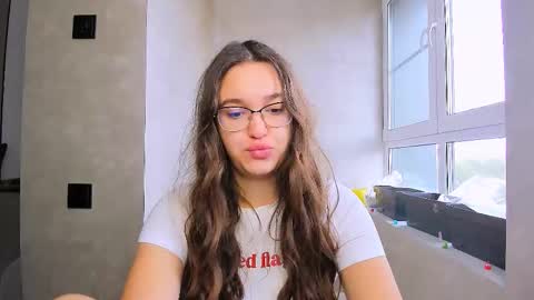 Snapshot of fancy_bunny chatting on 09.22.25 fancy bunny online show from 09.22.25