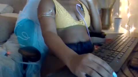 Snapshot of fancy_fetish chatting on 12.13.25 Caylenge online show from 12.13.25