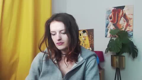 Nadine online show from 01.10.25