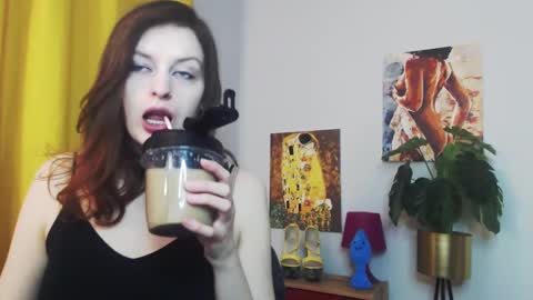 Nadine online show from 02.05.25