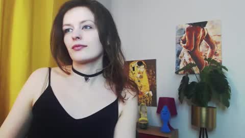 Nadine online show from 02.05.25