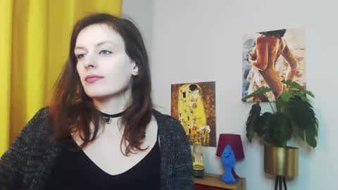 Nadine online show from 02.05.25