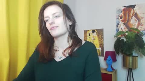 Nadine online show from 02.10.25