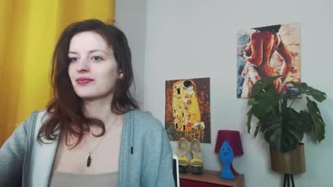 Nadine online show from 02.22.25